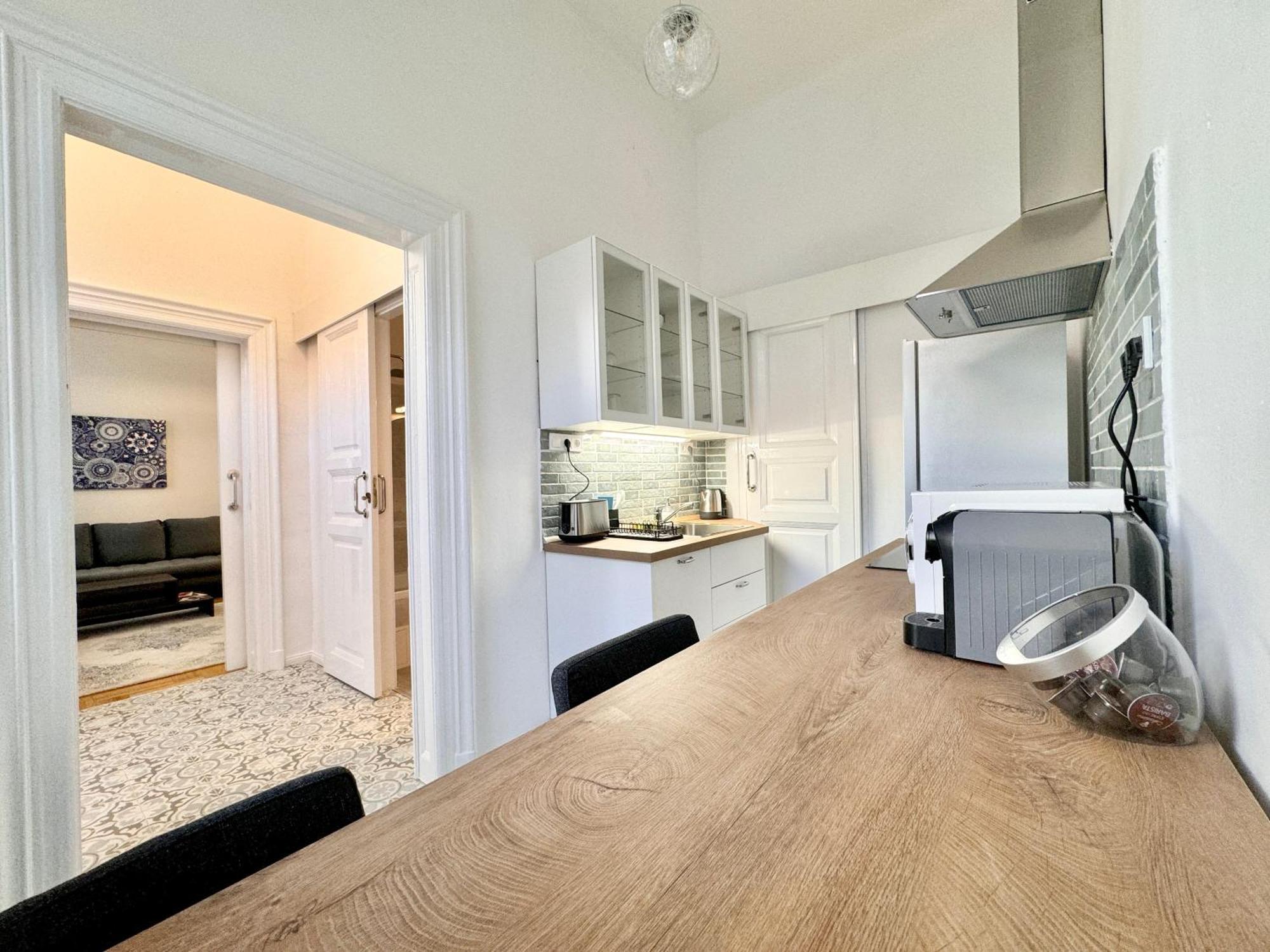 Bella Apartment City Center Будапеща Екстериор снимка