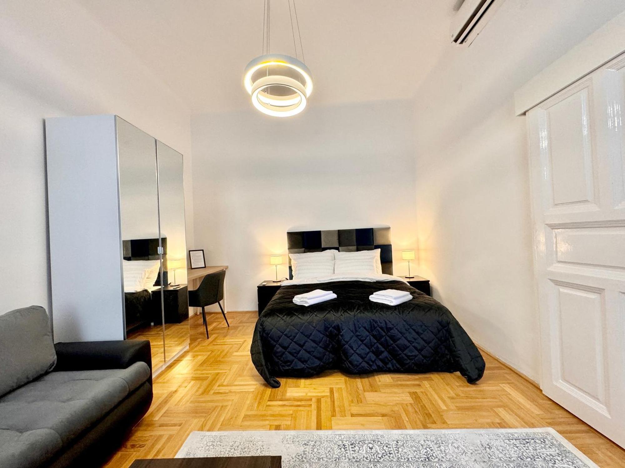 Bella Apartment City Center Будапеща Екстериор снимка