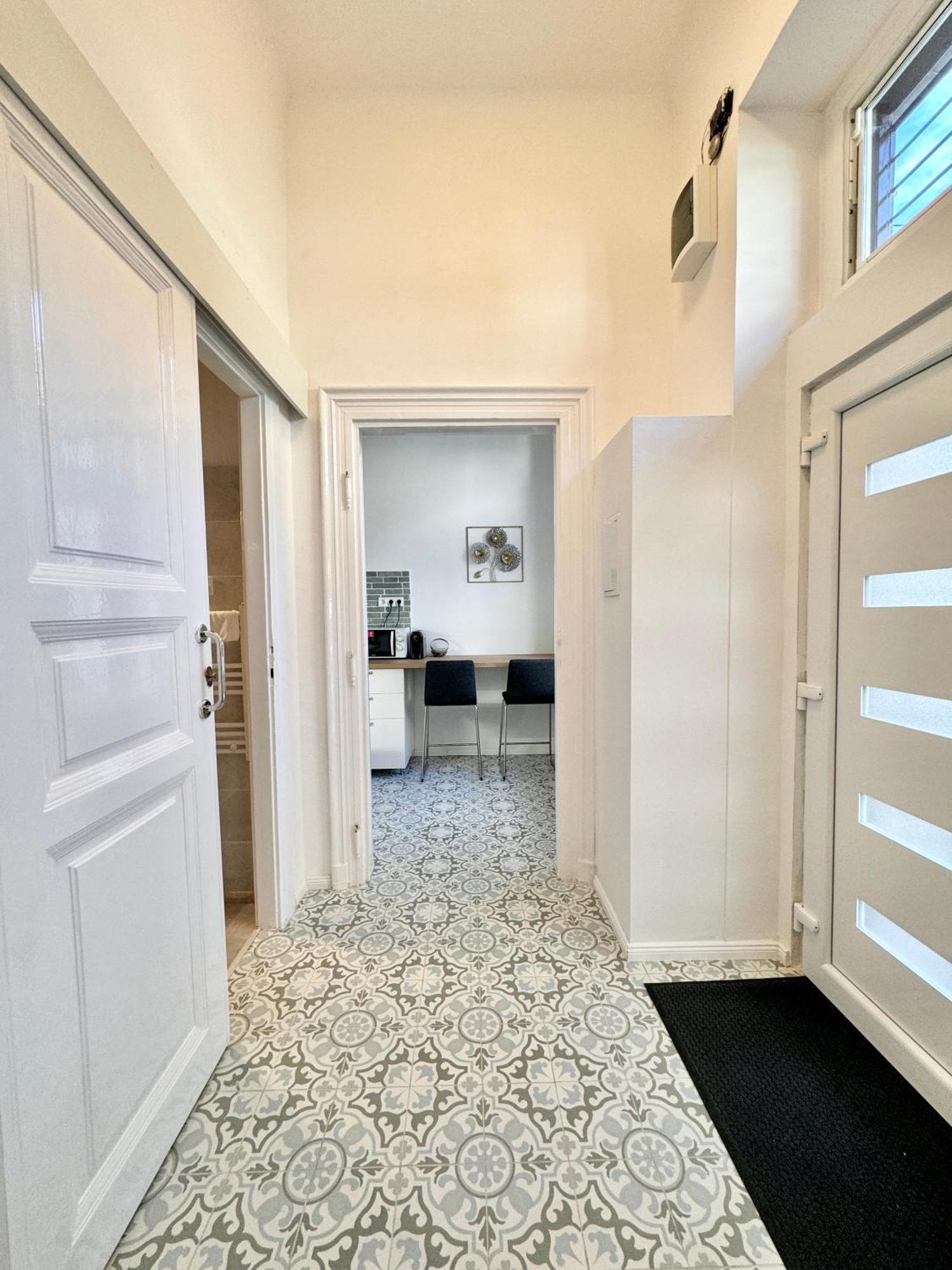 Bella Apartment City Center Будапеща Екстериор снимка